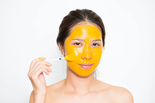 get-glowing-skin-with-turmeric